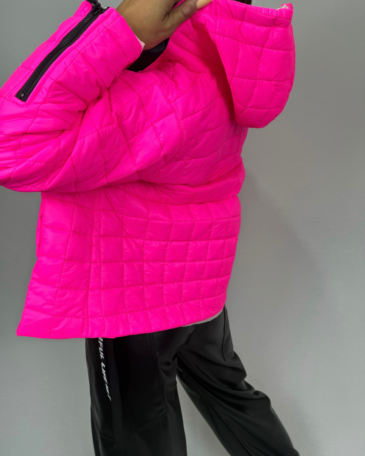 PUFFER NEÓN BEAUTIFUL