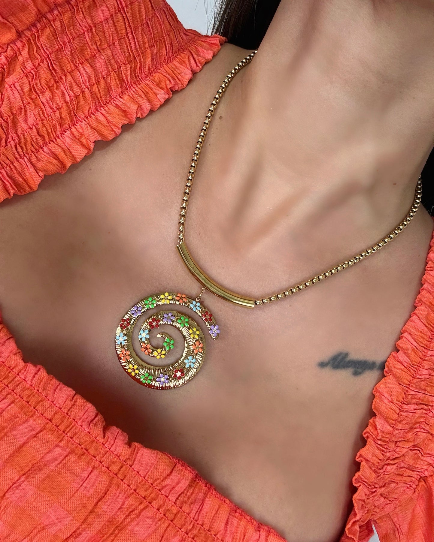 COLLAR FLORE