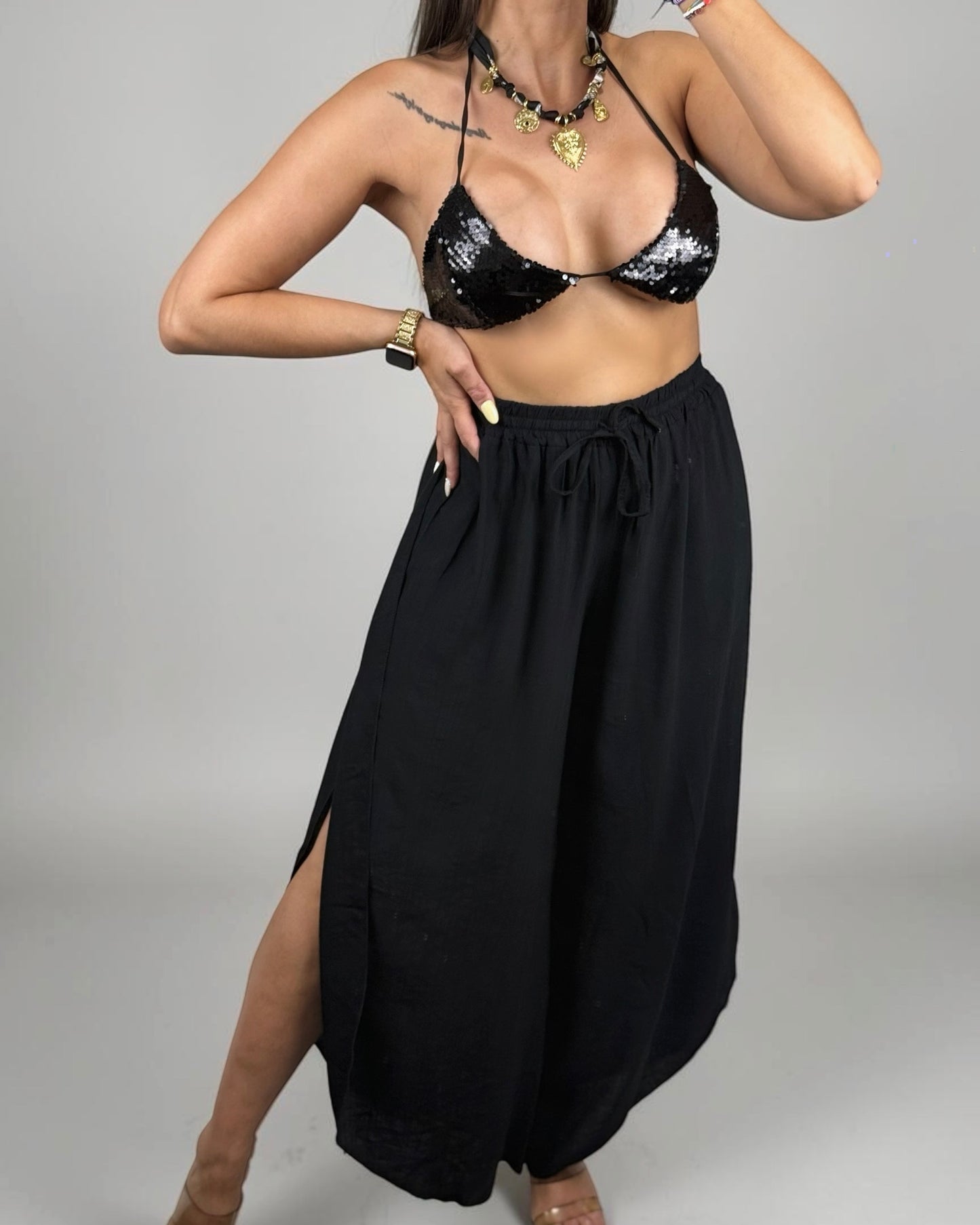 TOP LENTEJUELAS BLACK