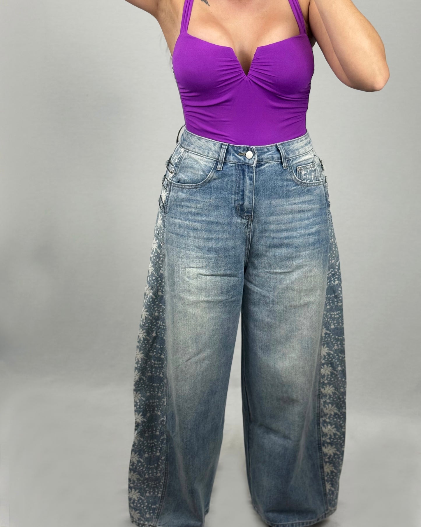 PANTALÓN DENIM DETAILS