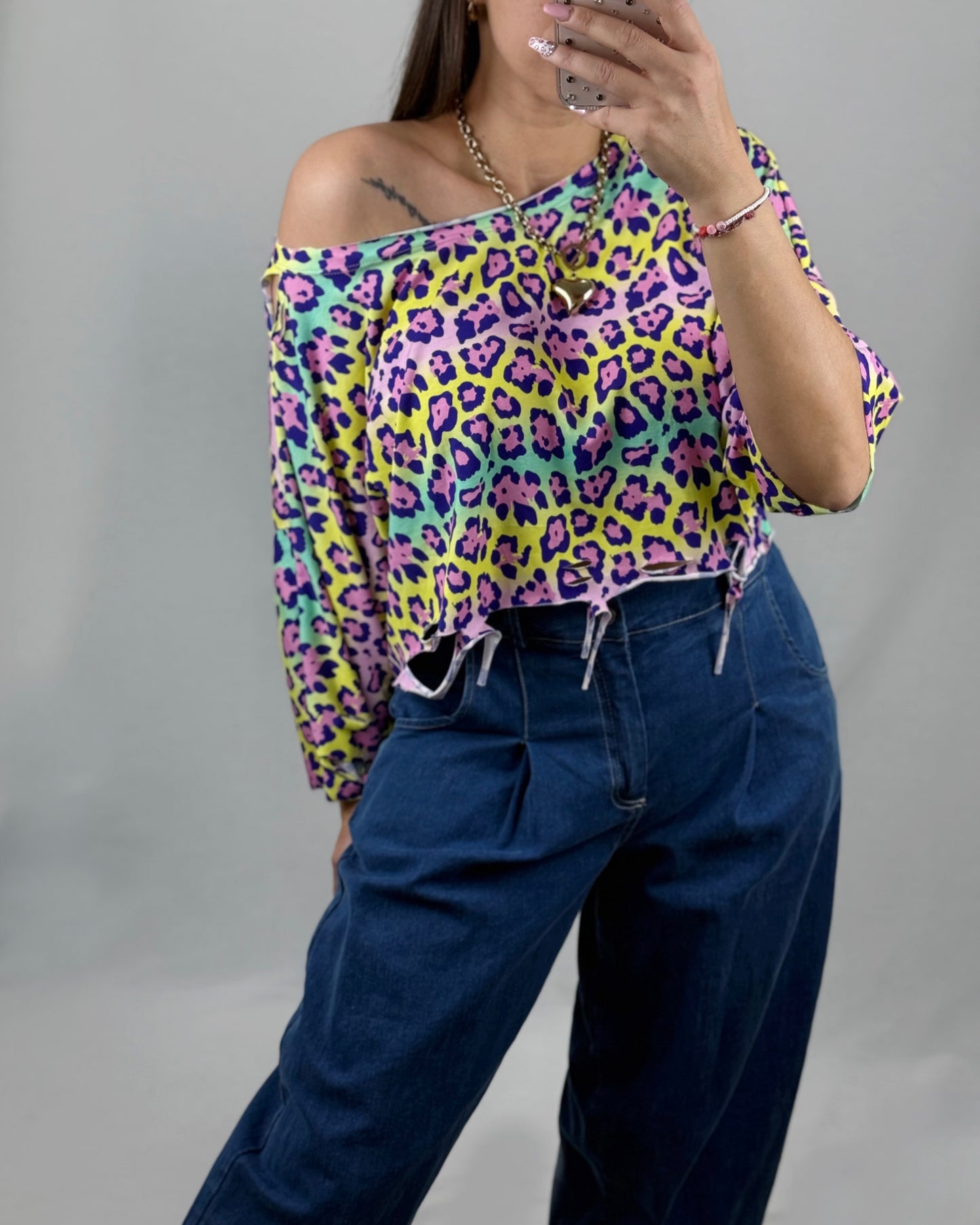 CAMISETA CROPPED LEO BLUE