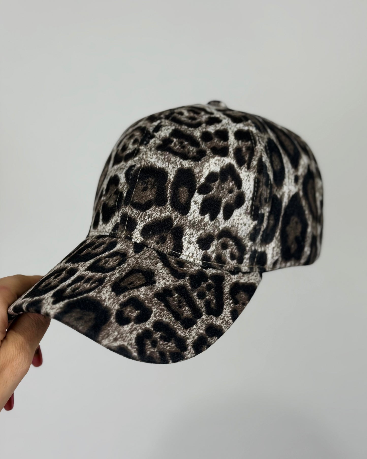 GORRA LEO BLACK