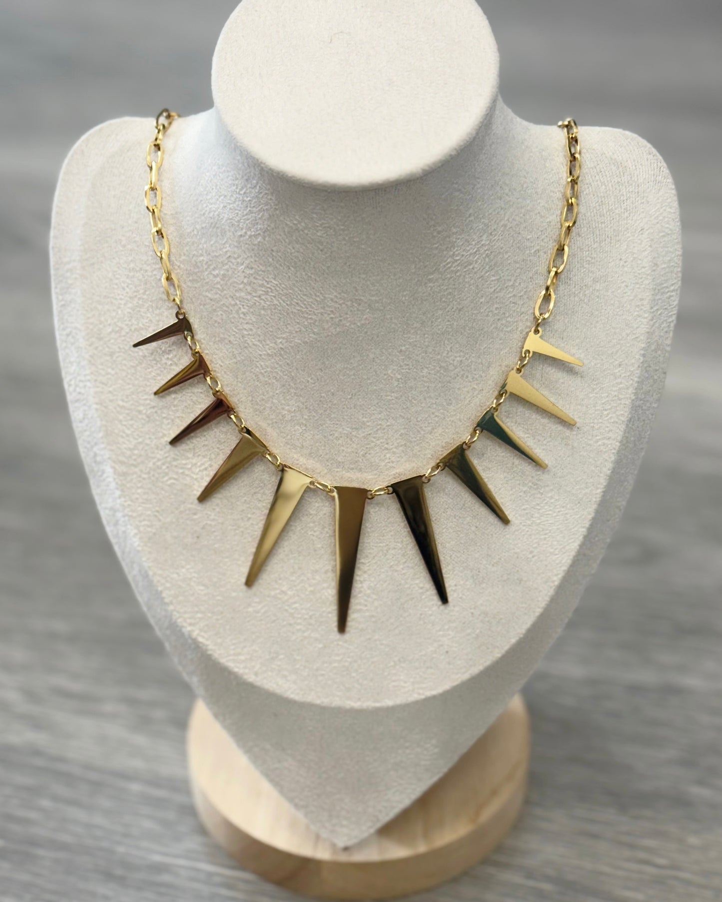 COLLAR PICOS