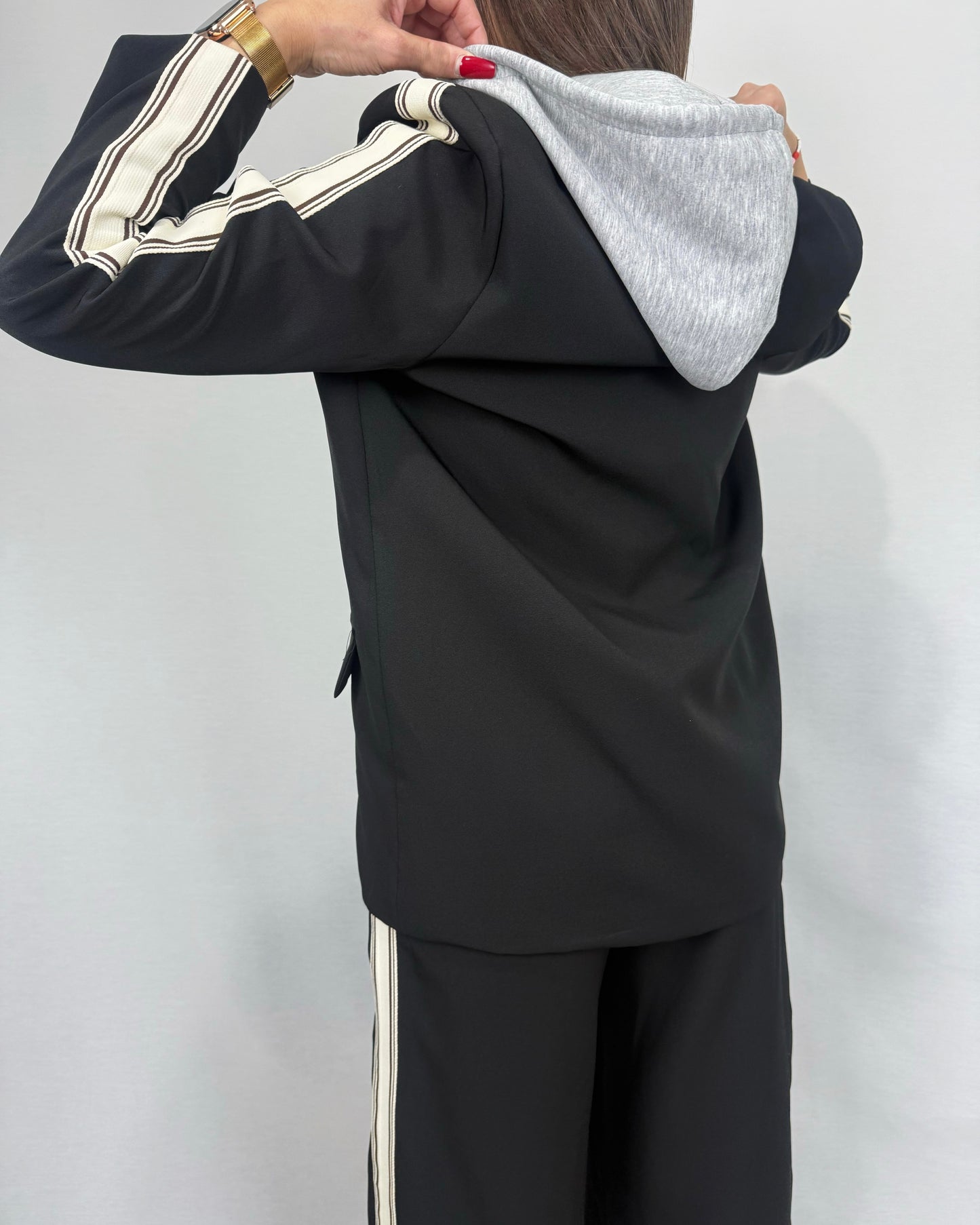 CONJUNTO CAPUCH BLACK