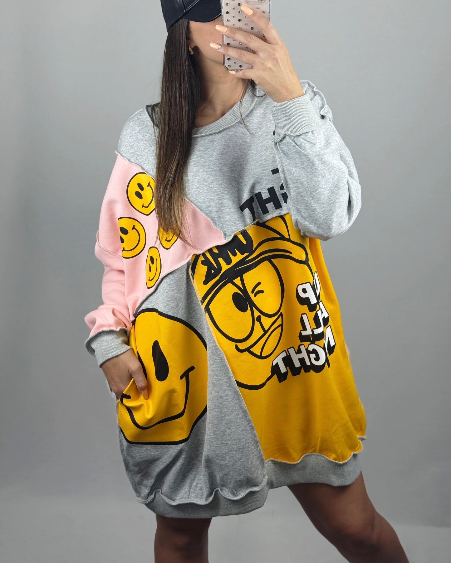 MAXI SUDADERA SMILE GRIS