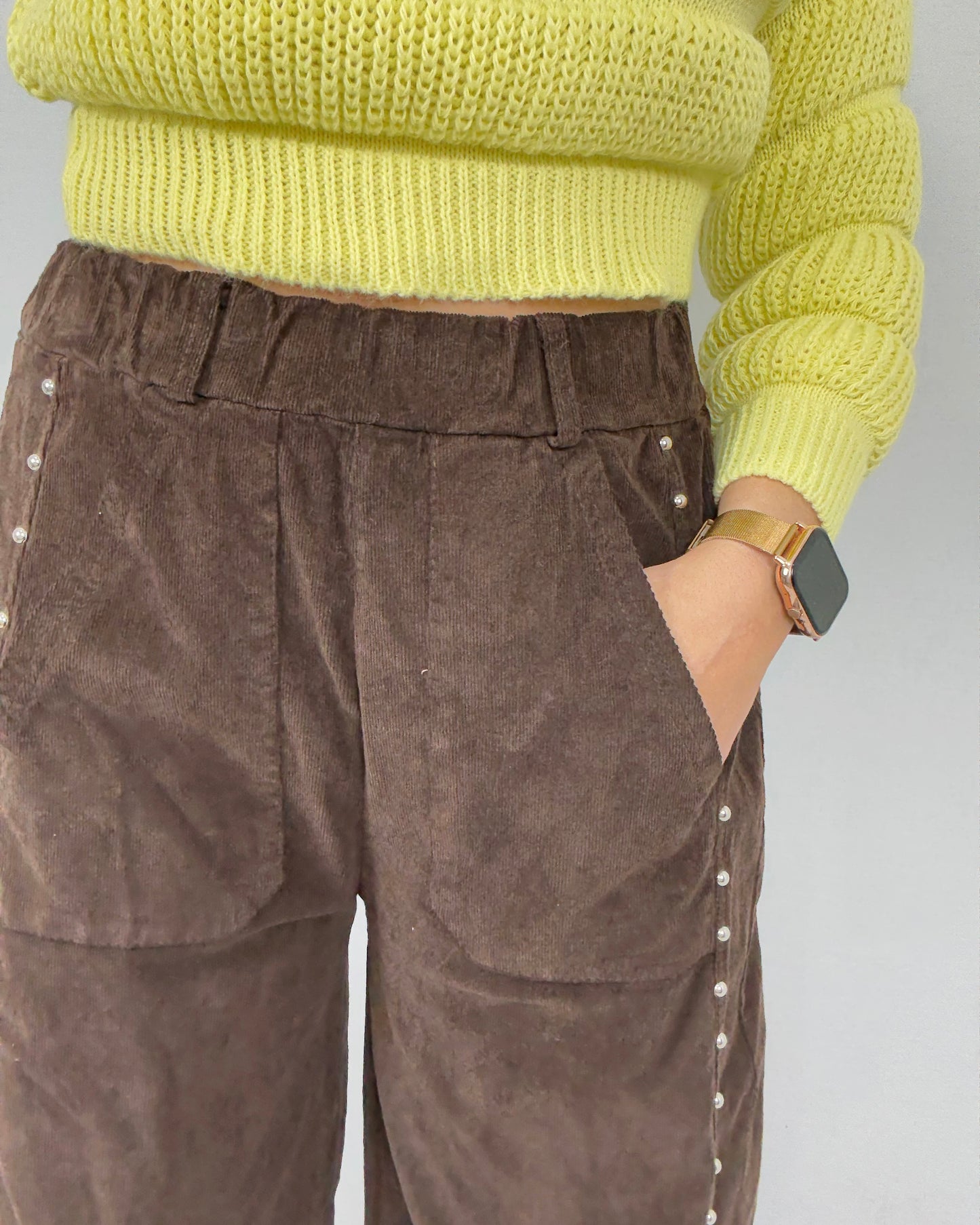 PANTALÓN MICROPANA MARRÓN