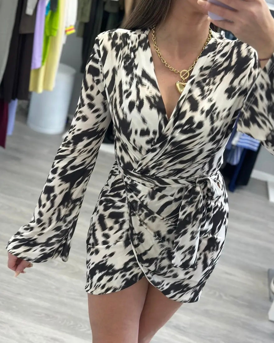 VESTIDO LEO BLACK & WHITE