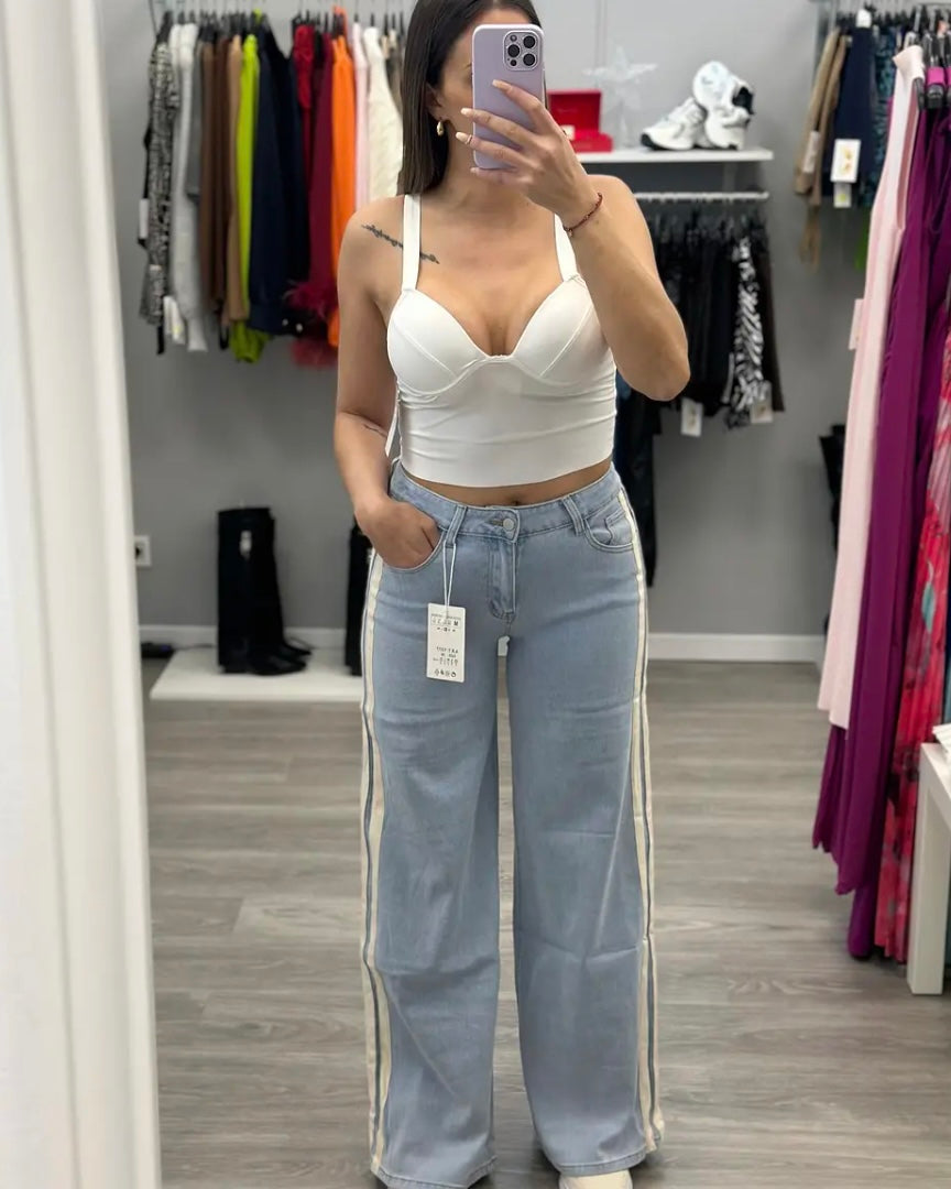 PANTALÓN VAQUERO LÍNEAS