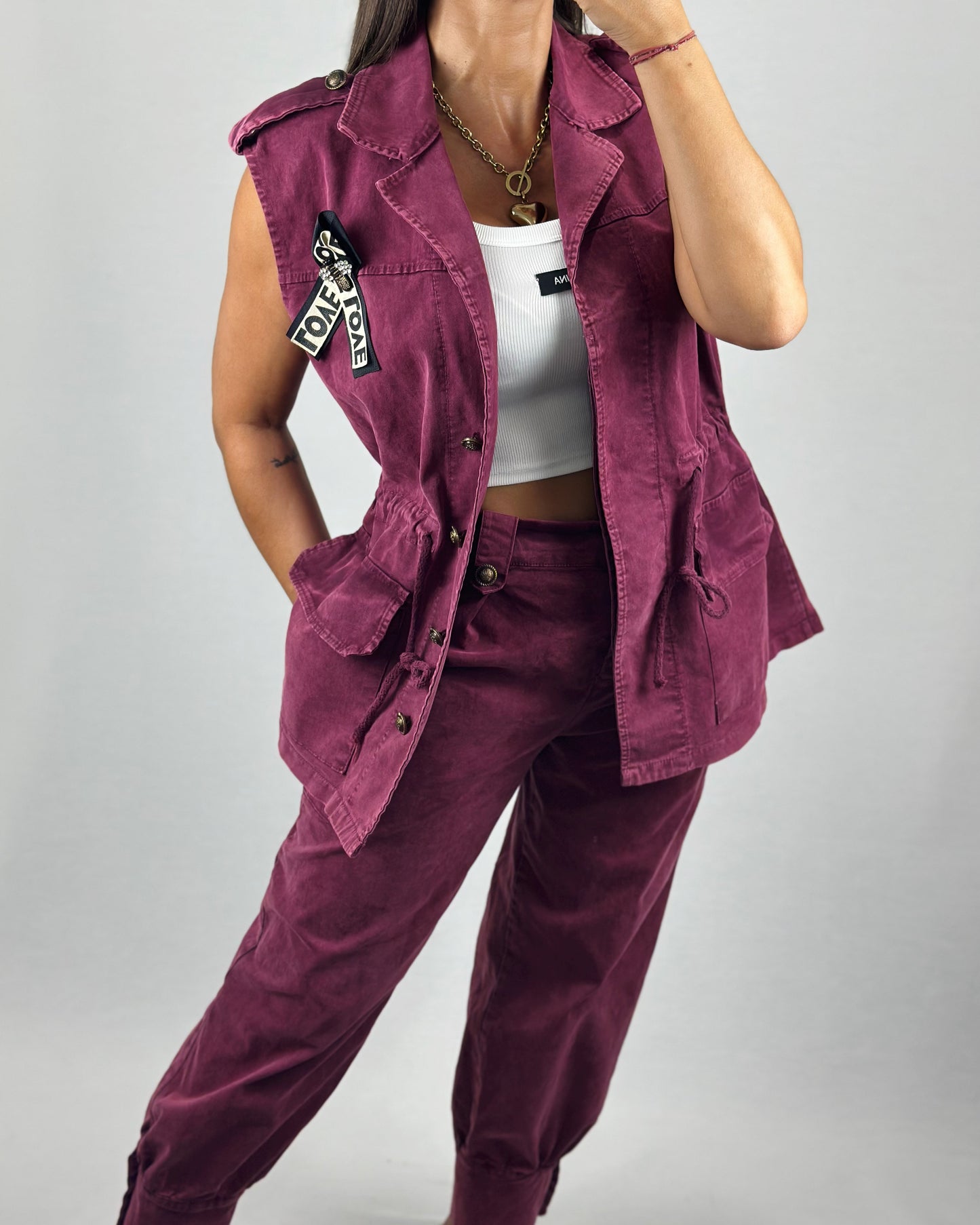 CONJUNTO DENIM BURDEOS