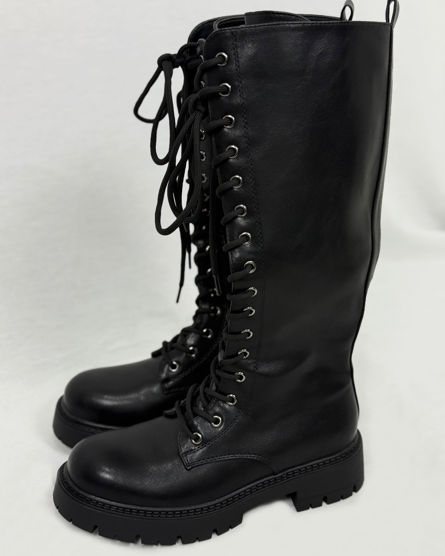 BOTA MILITAR