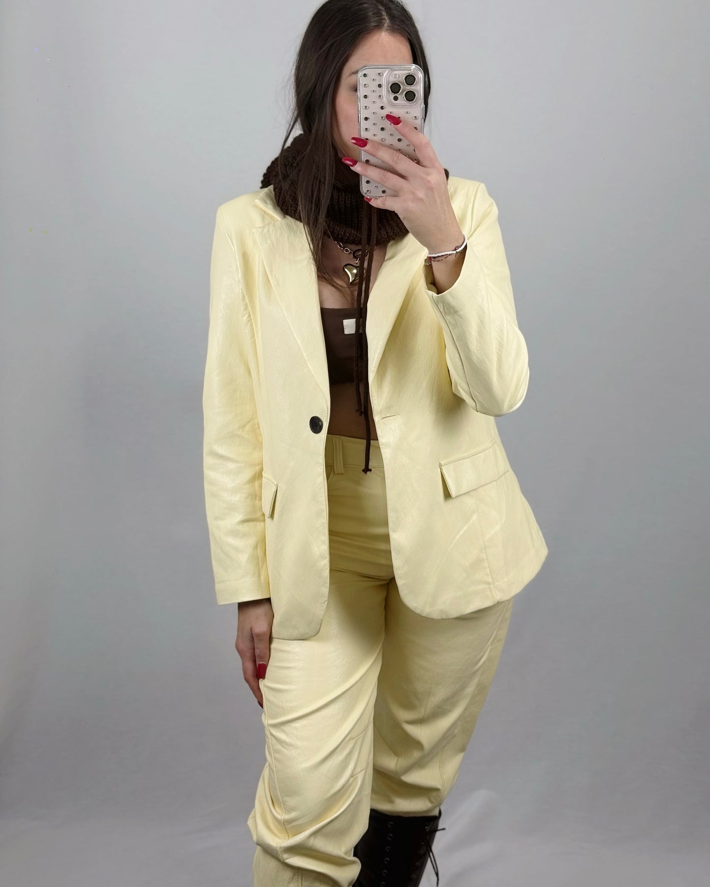 TRAJE POLIPIEL AMARILLO