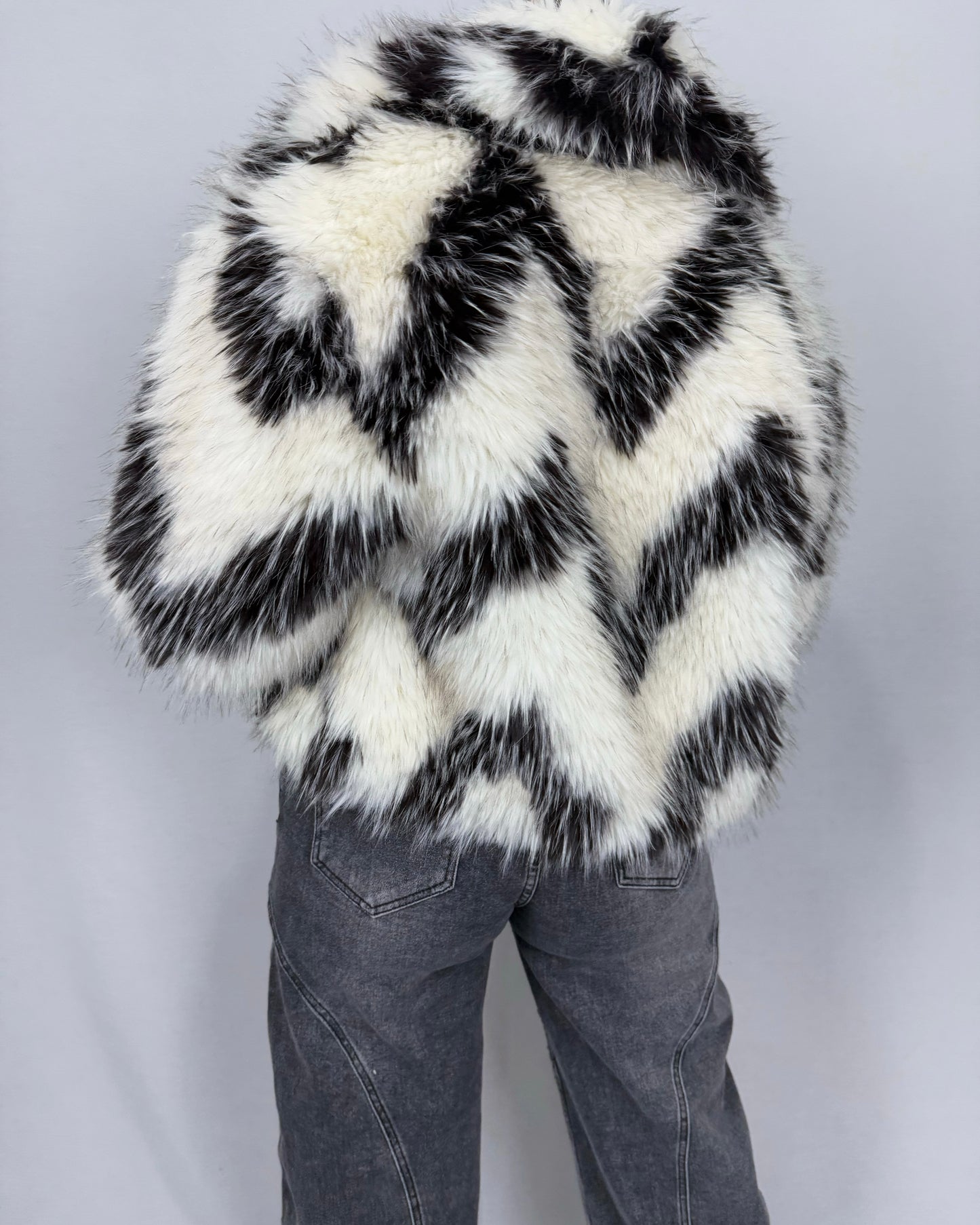 ABRIGO PELUCH ZIGZAG