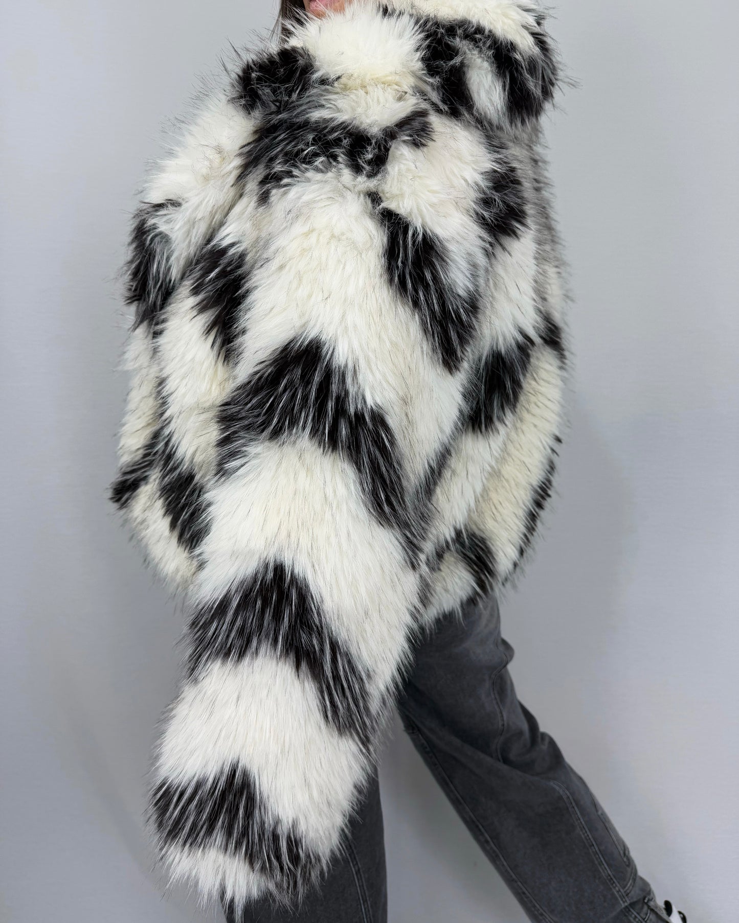 ABRIGO PELUCH ZIGZAG