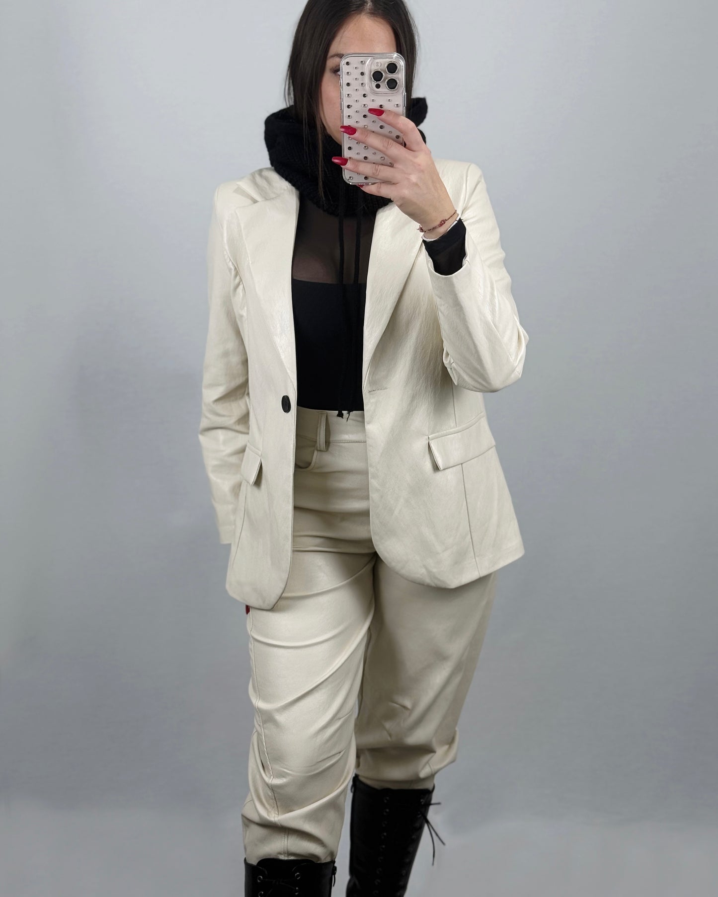 TRAJE POLIPIEL CREMA
