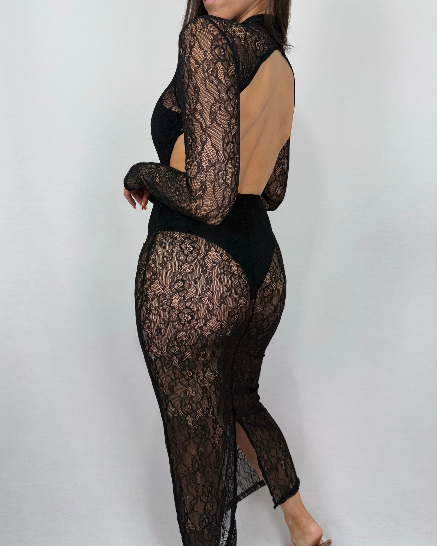 VESTIDO ENCAJE NEGRO