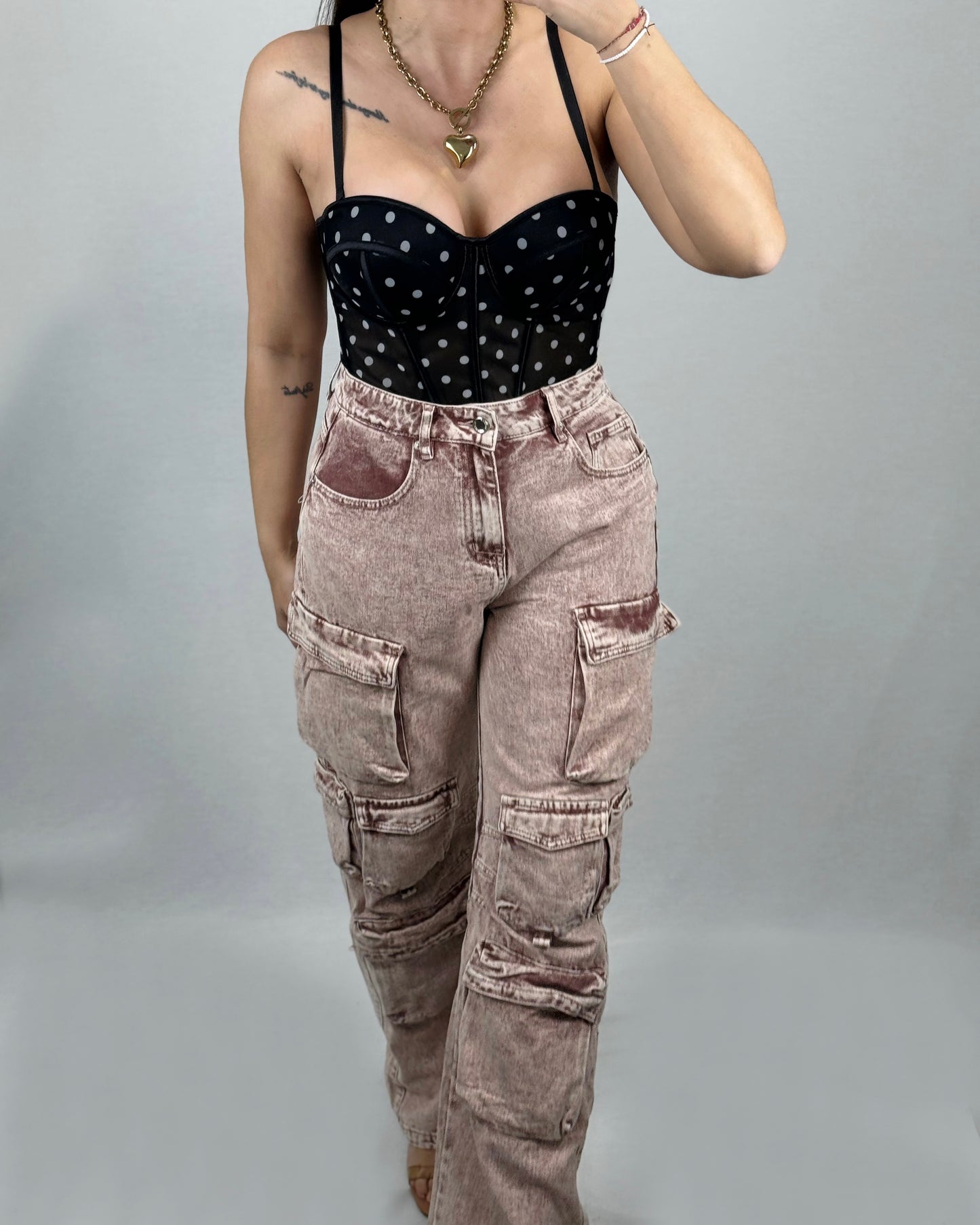 PANTALÓN CARGO DESGAS BURDEOS