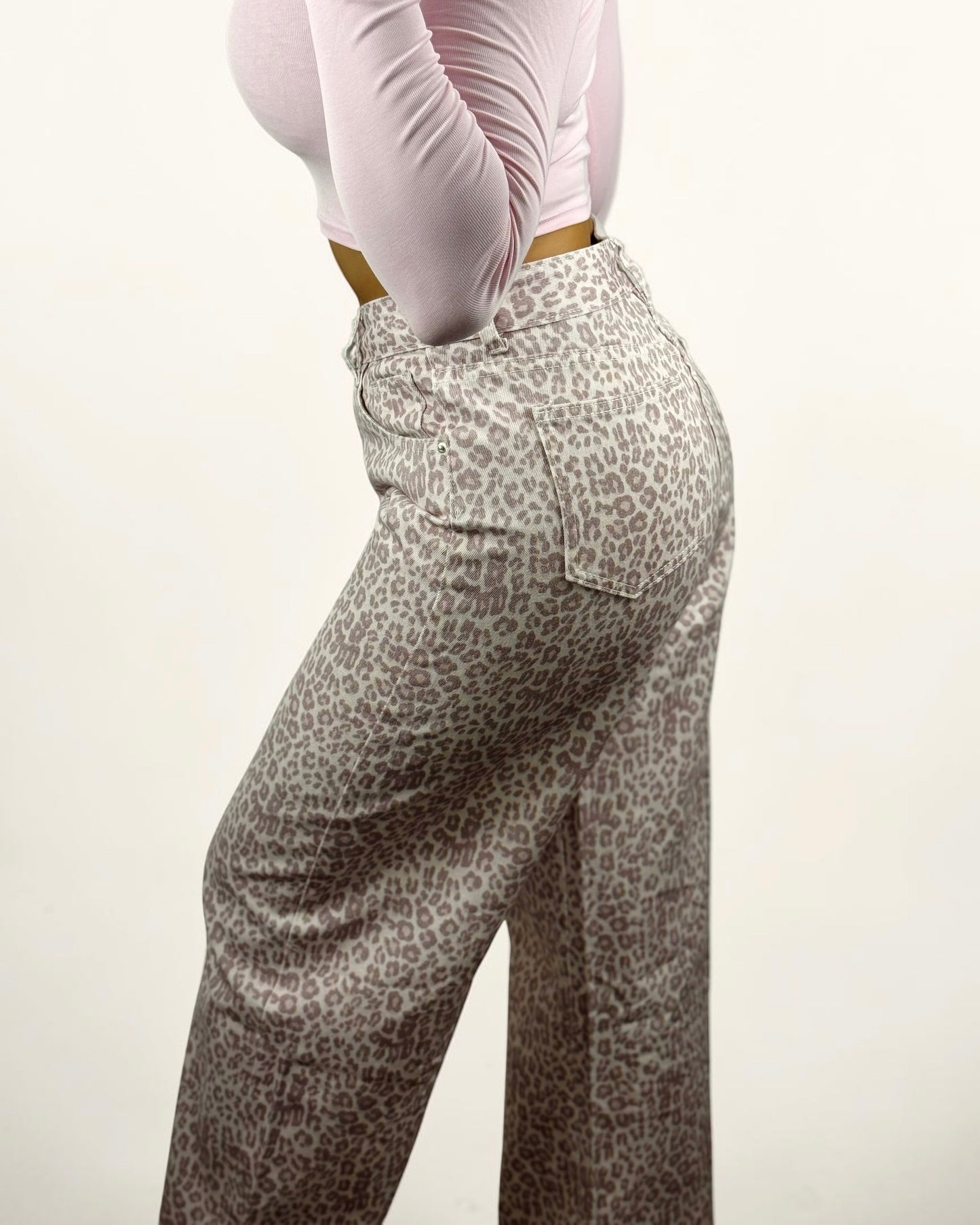 PANTALÓN DENIM LEO PINK