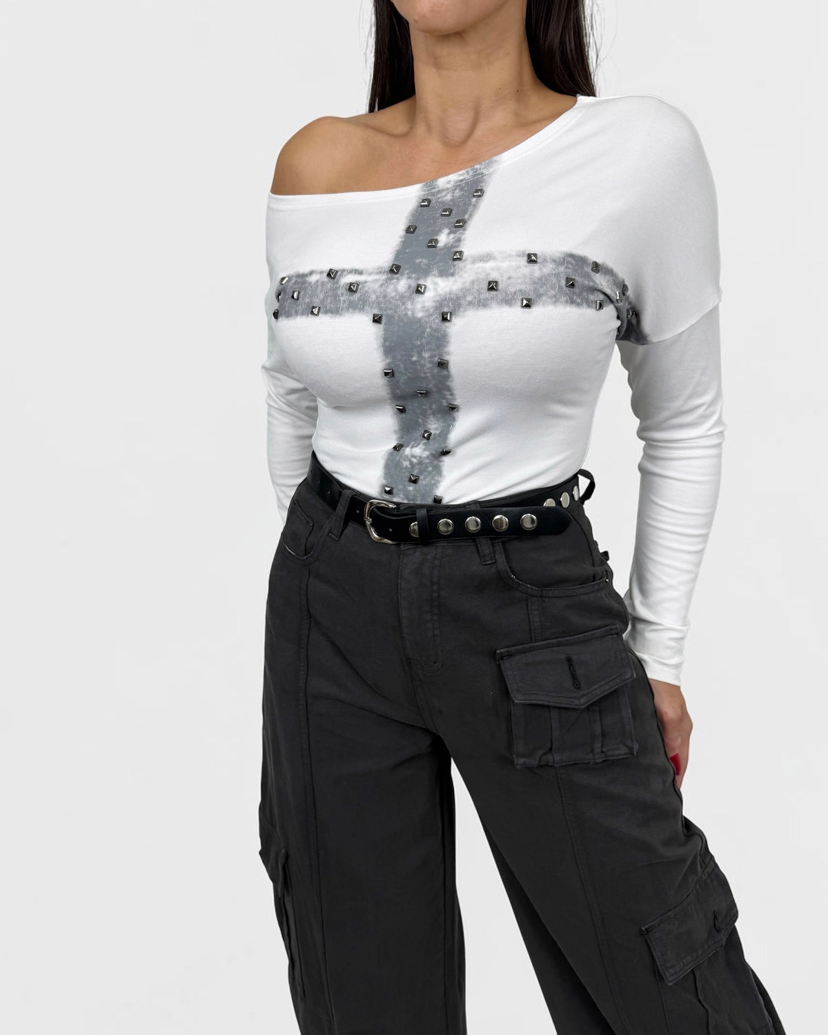 CAMISETA CRUZ TACHAS