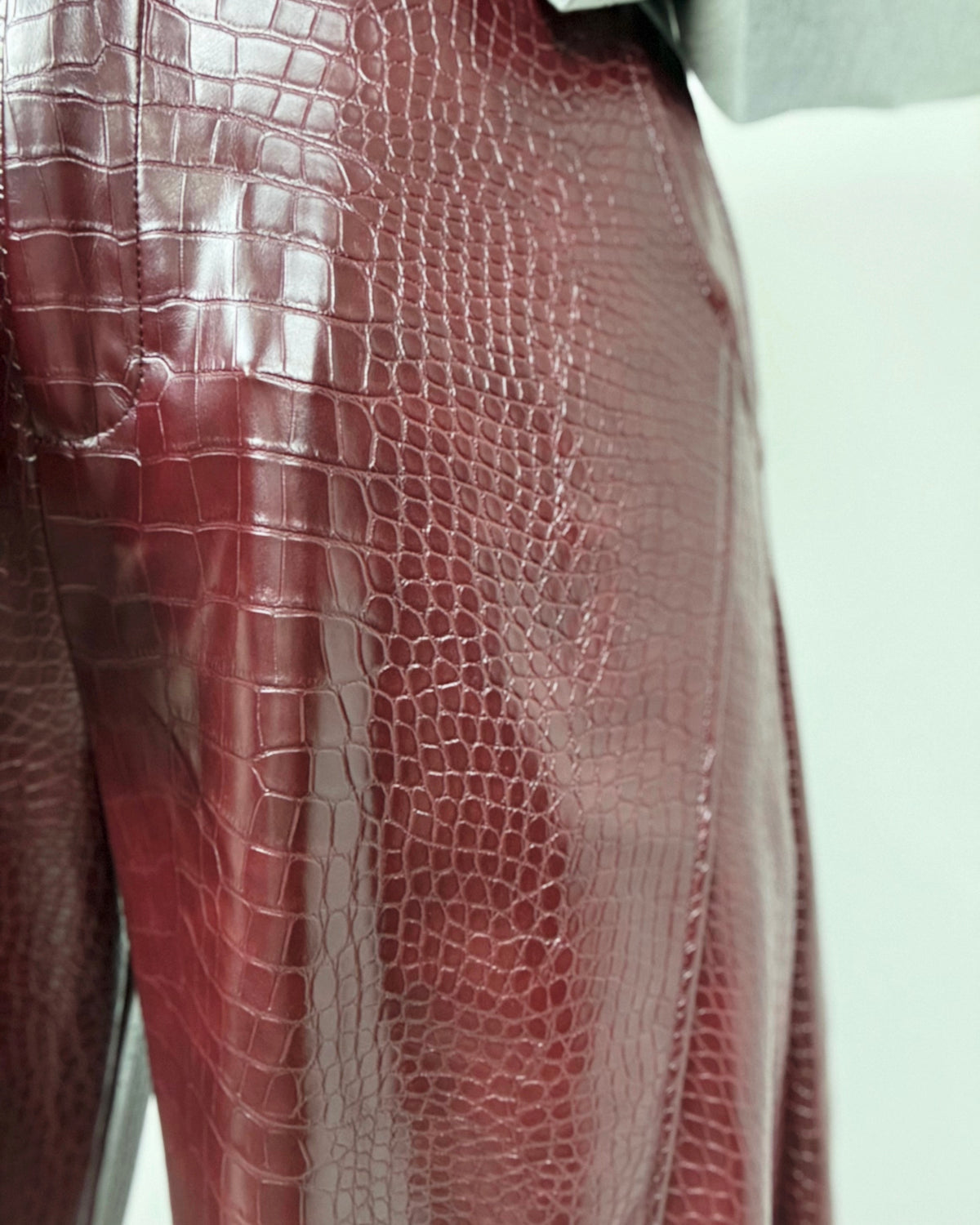 PANTALÓN COCO BURDEOS LUMINA