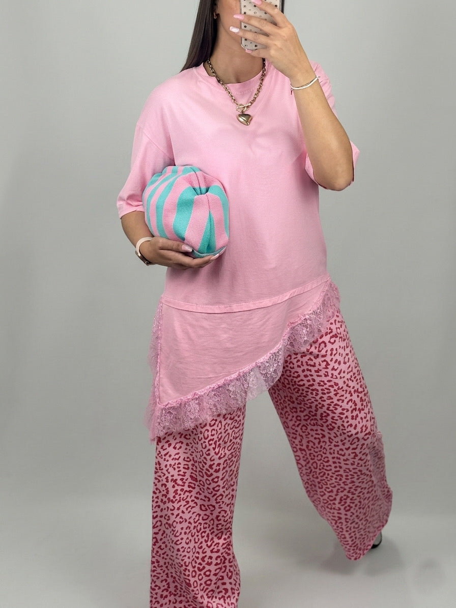 CAMISETA ASIMÉTRICA ENCAJE PINK