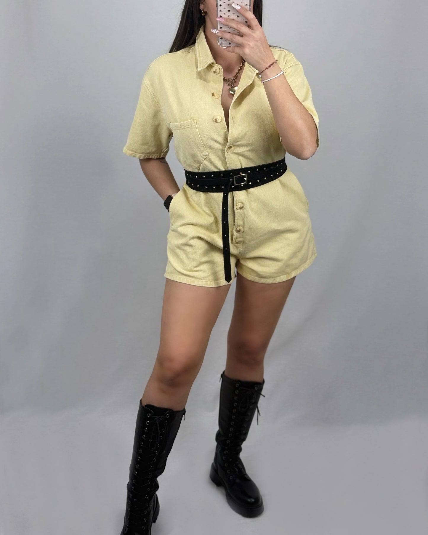 MONO DENIM CORTO AMARILLO