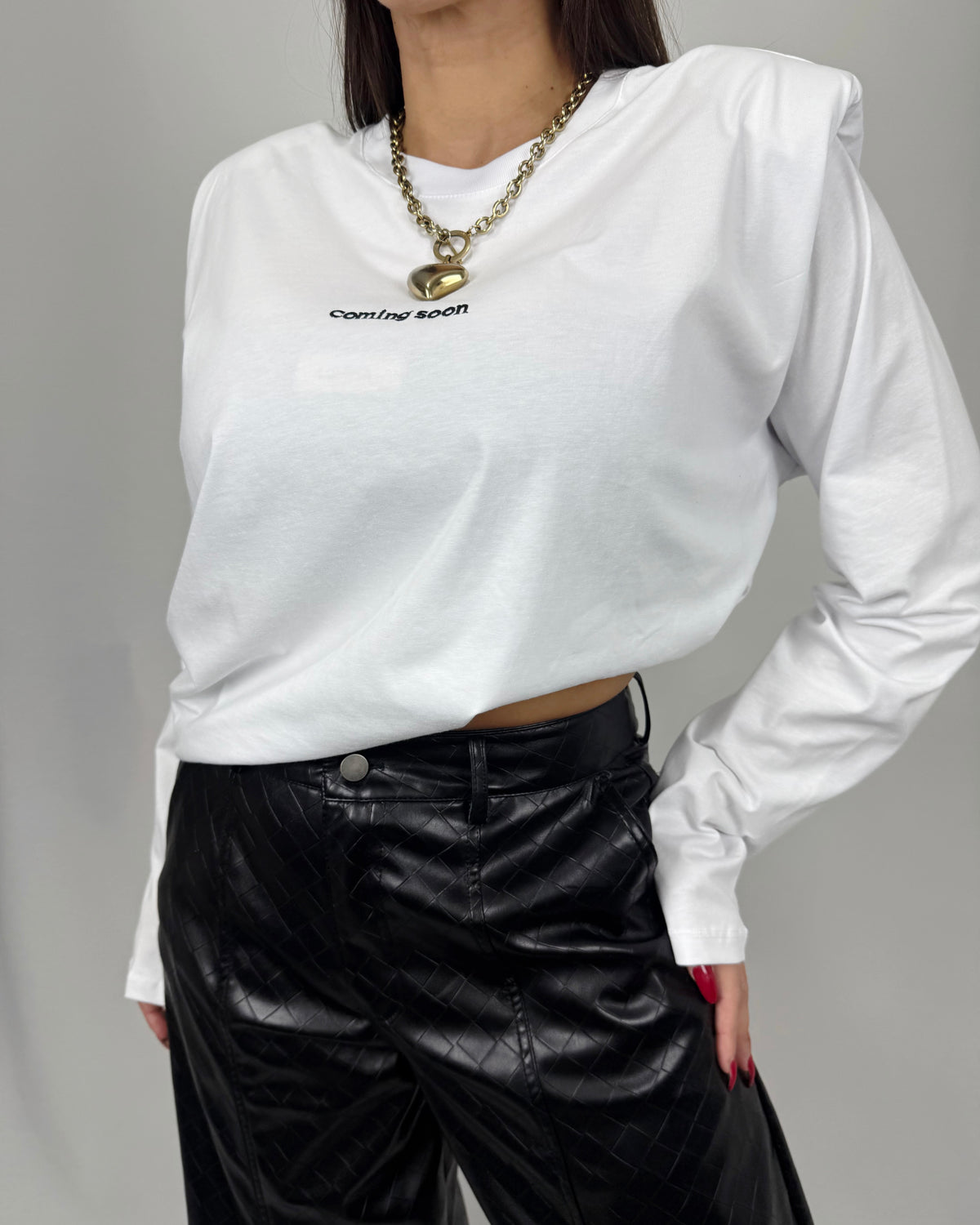 CAMISETA COMING SOON WHITE LUMINA