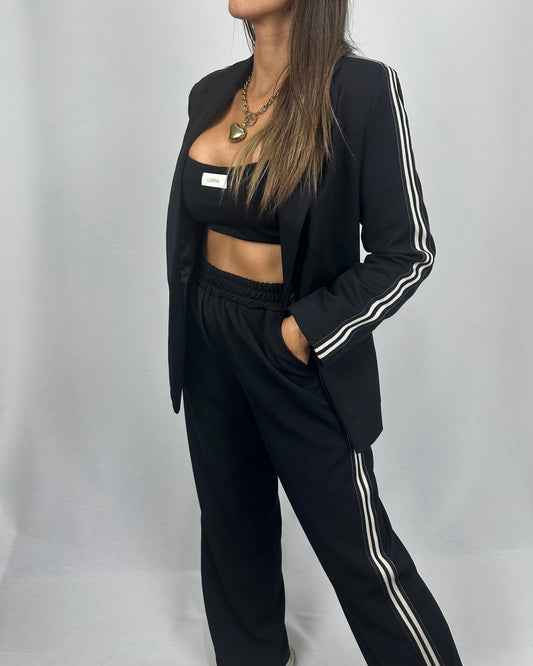 CONJUNTO LÍNEAS BLACK LUM