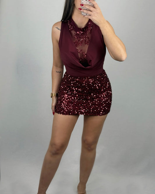 FALDA LENTEJUELAS BURDEOS