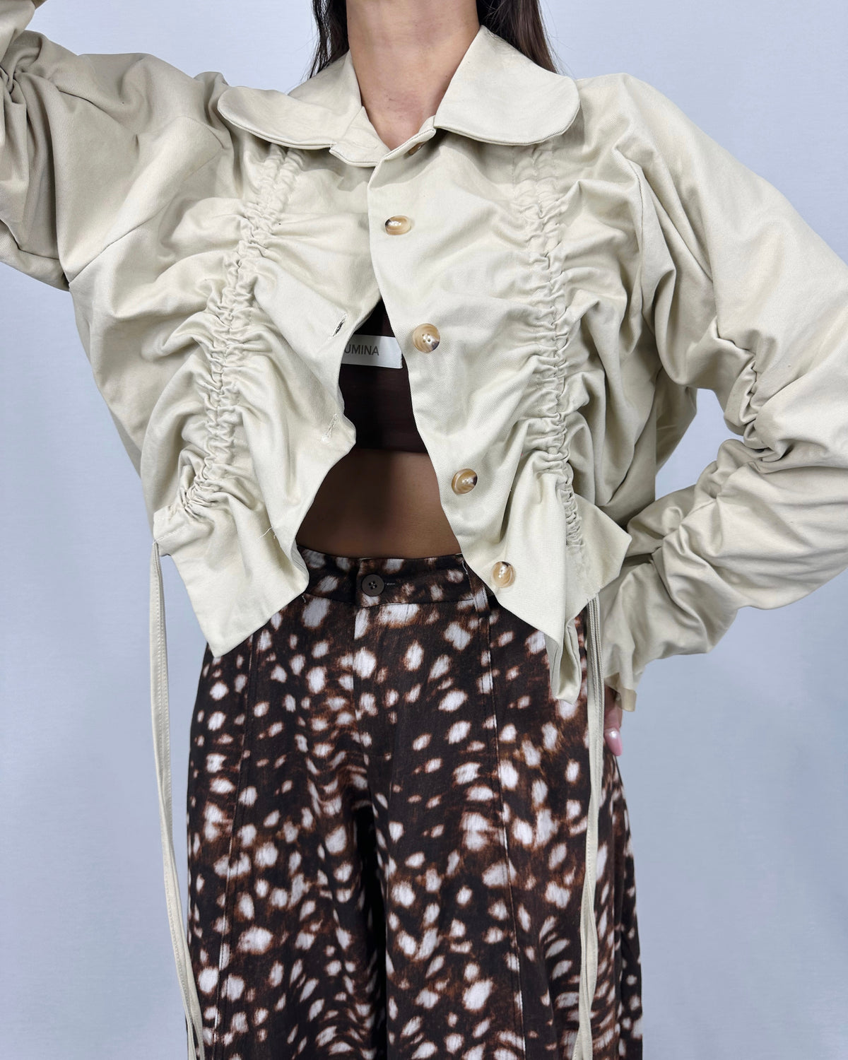 CHAQUETA DENIM CREAM FRUNCE