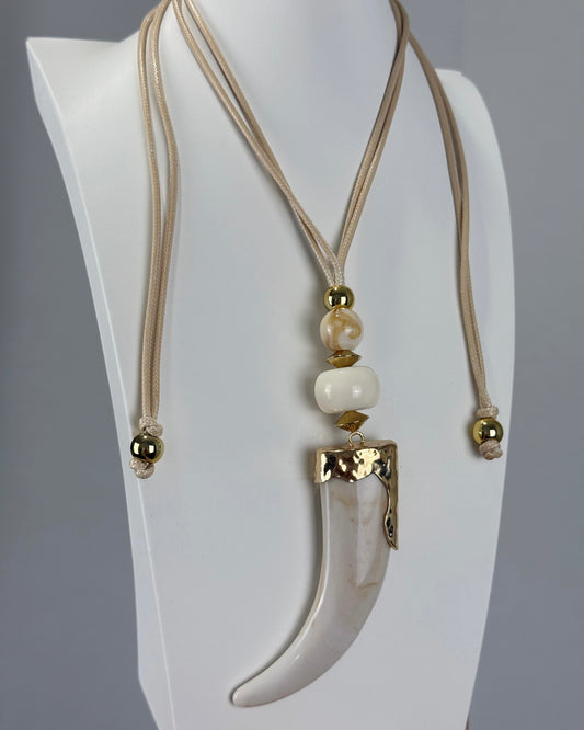 COLLAR CUERNO