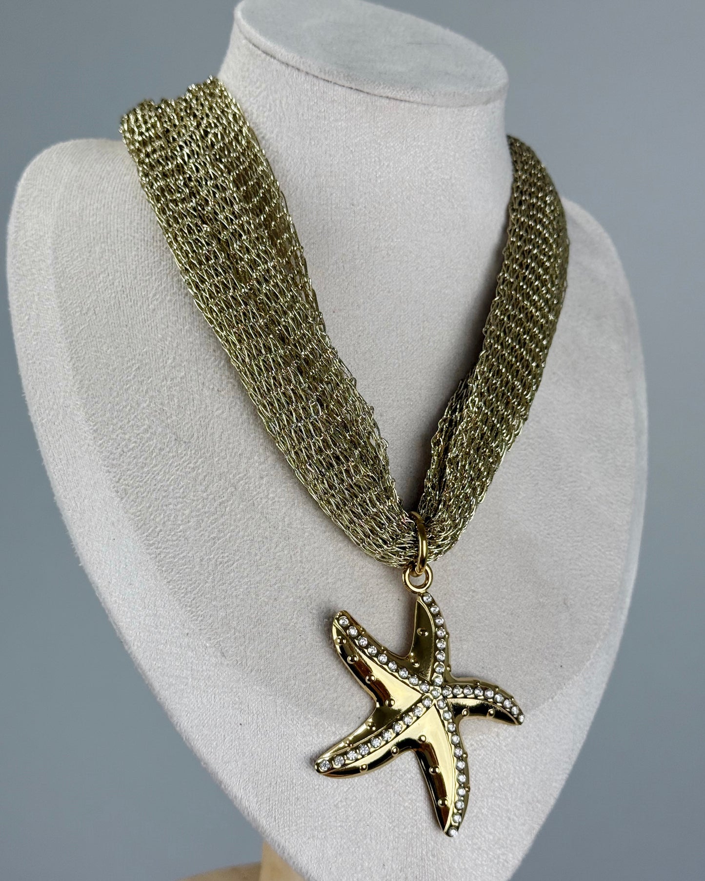 COLLAR STAR