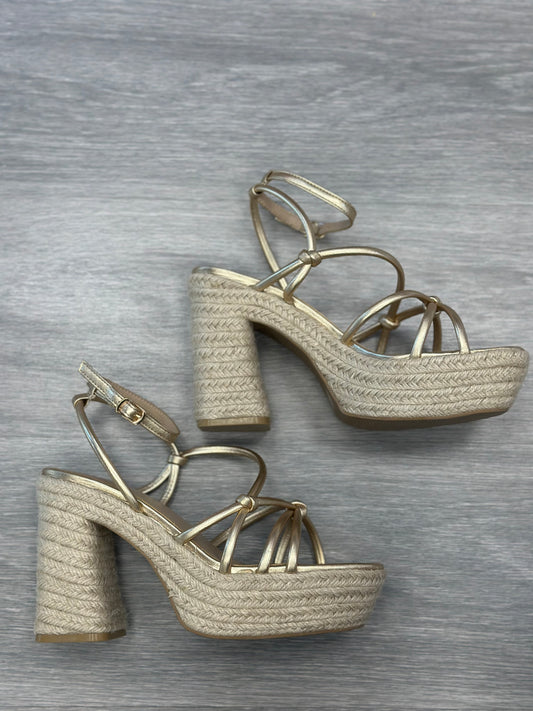 SANDALIA RAFIA ORO