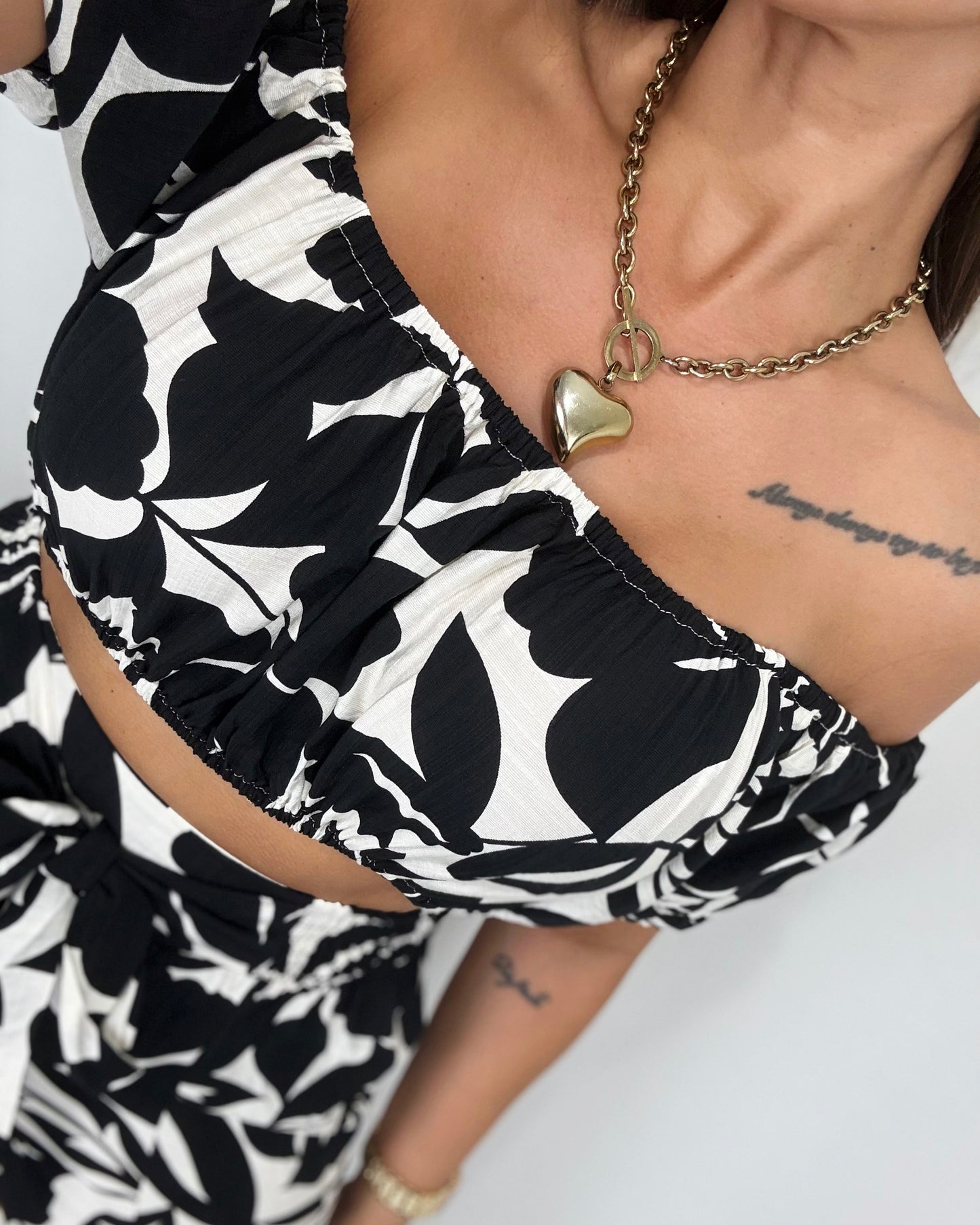 CONJUNTO B&W