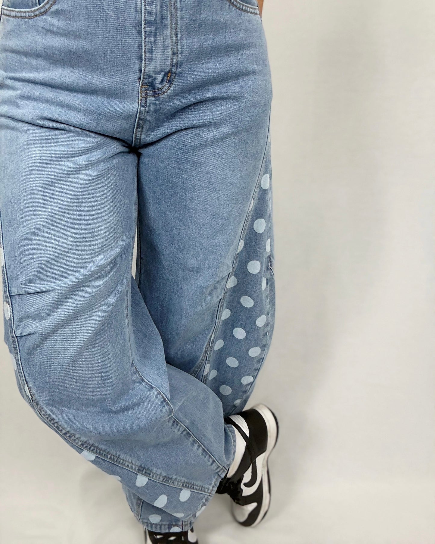 PANTALÓN DENIM LUNARES