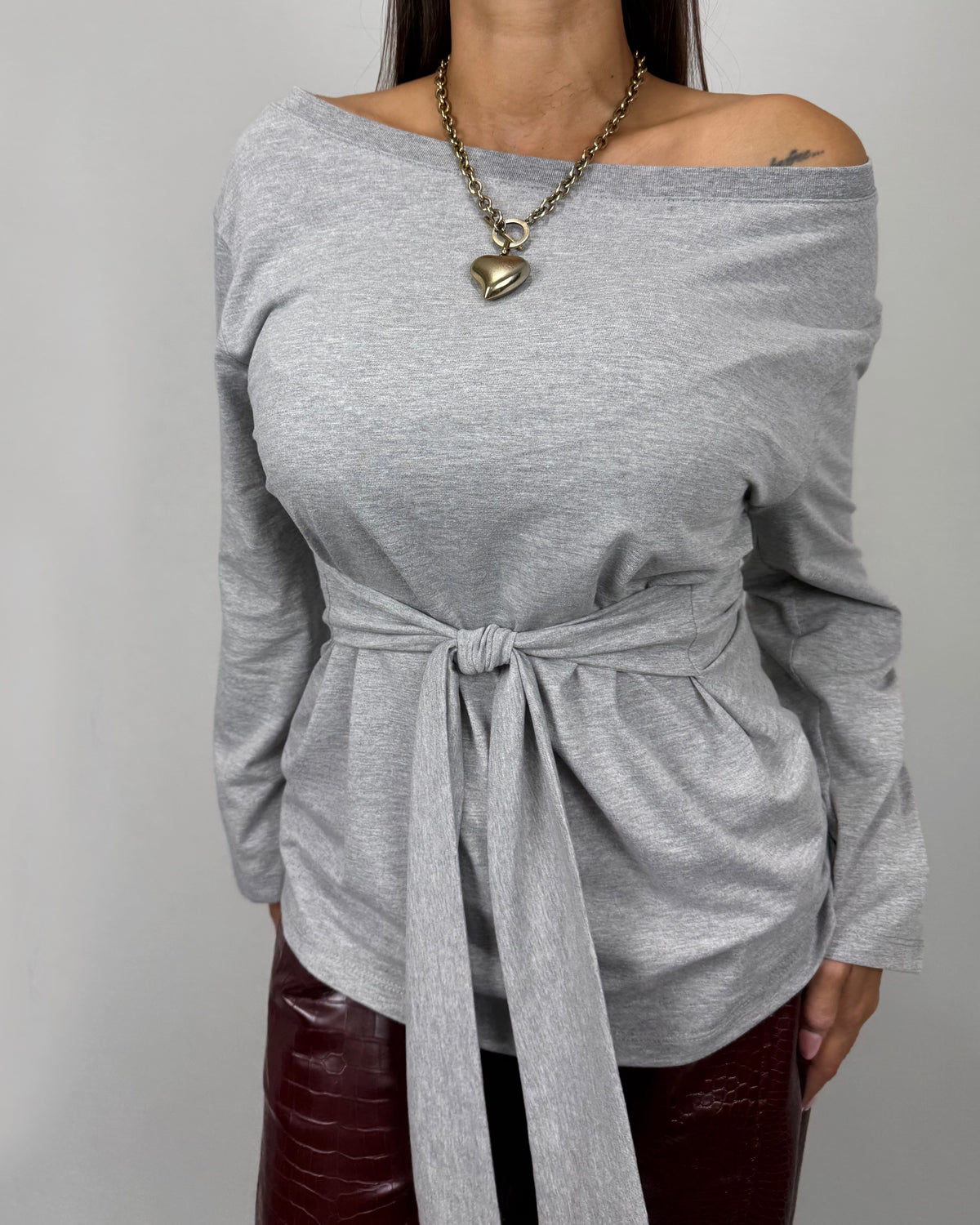 CAMISETA NUDO LUMINA