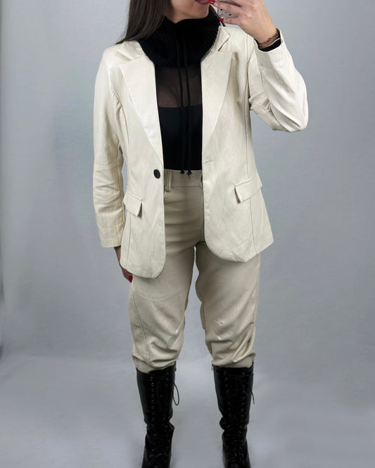 TRAJE POLIPIEL CREMA