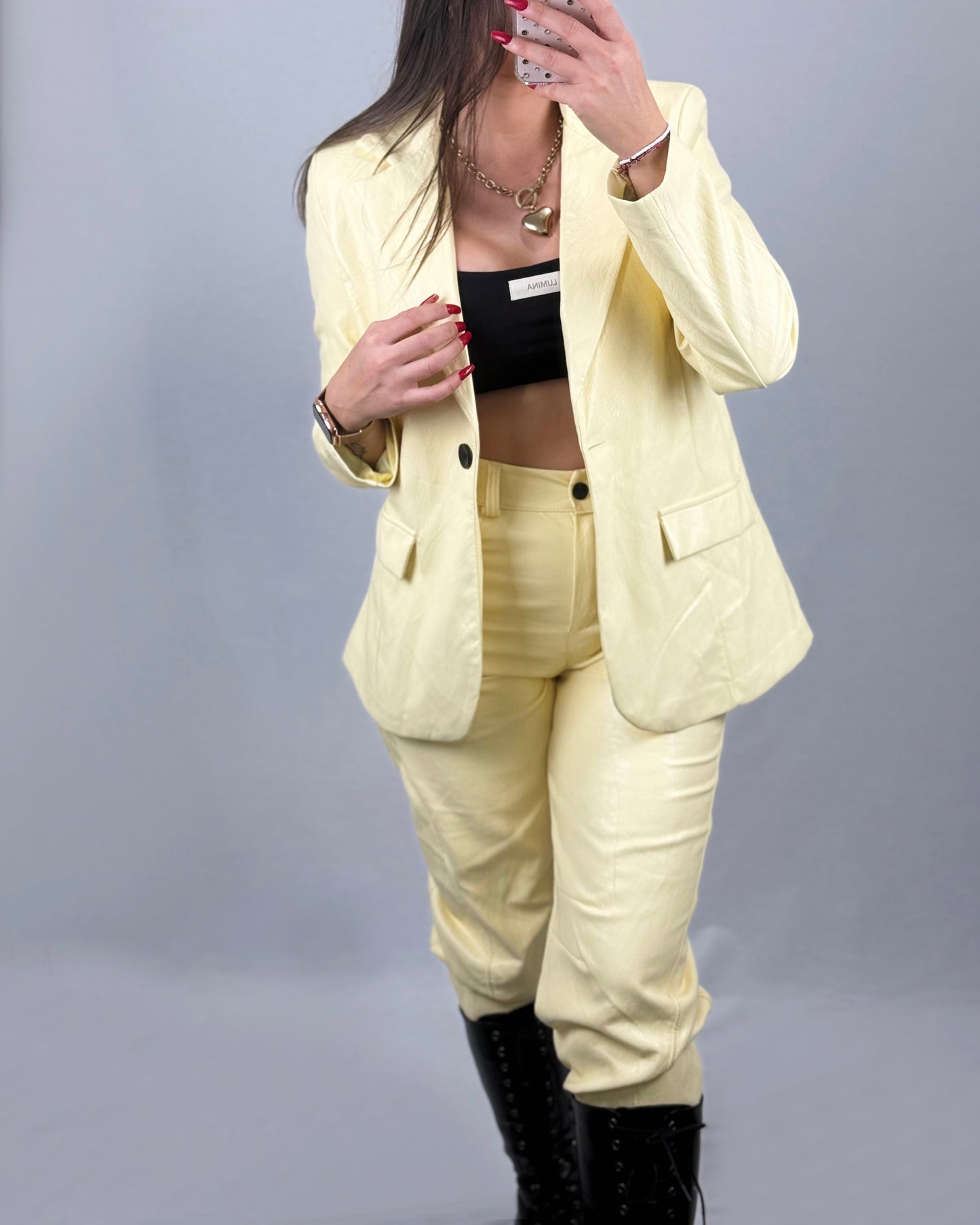 TRAJE POLIPIEL AMARILLO