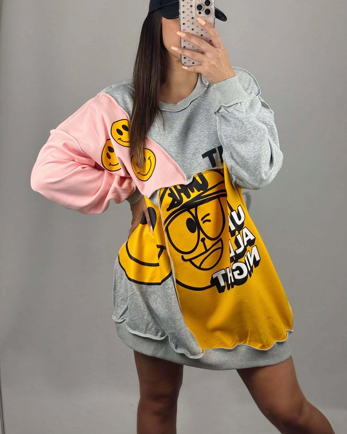 MAXI SUDADERA SMILE GRIS