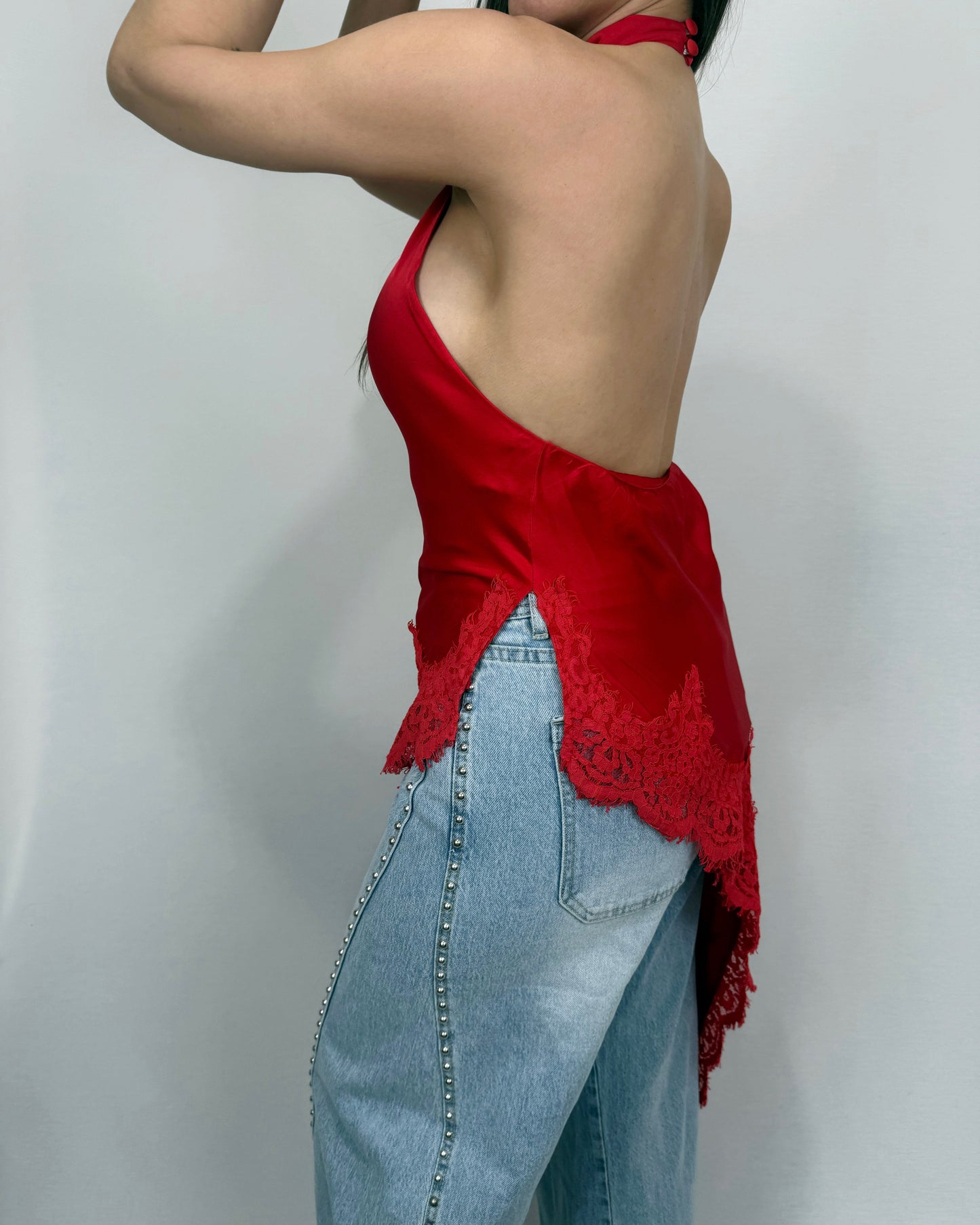 PANTALÓN DENIM TACHUELAS