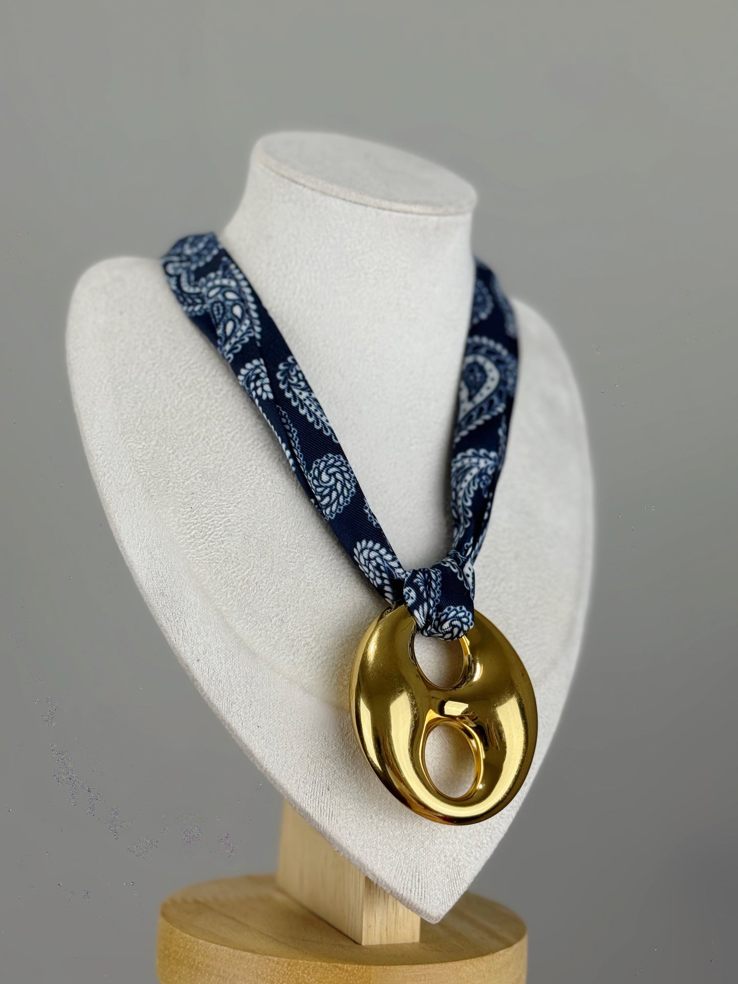 COLLAR BLUEGOLD