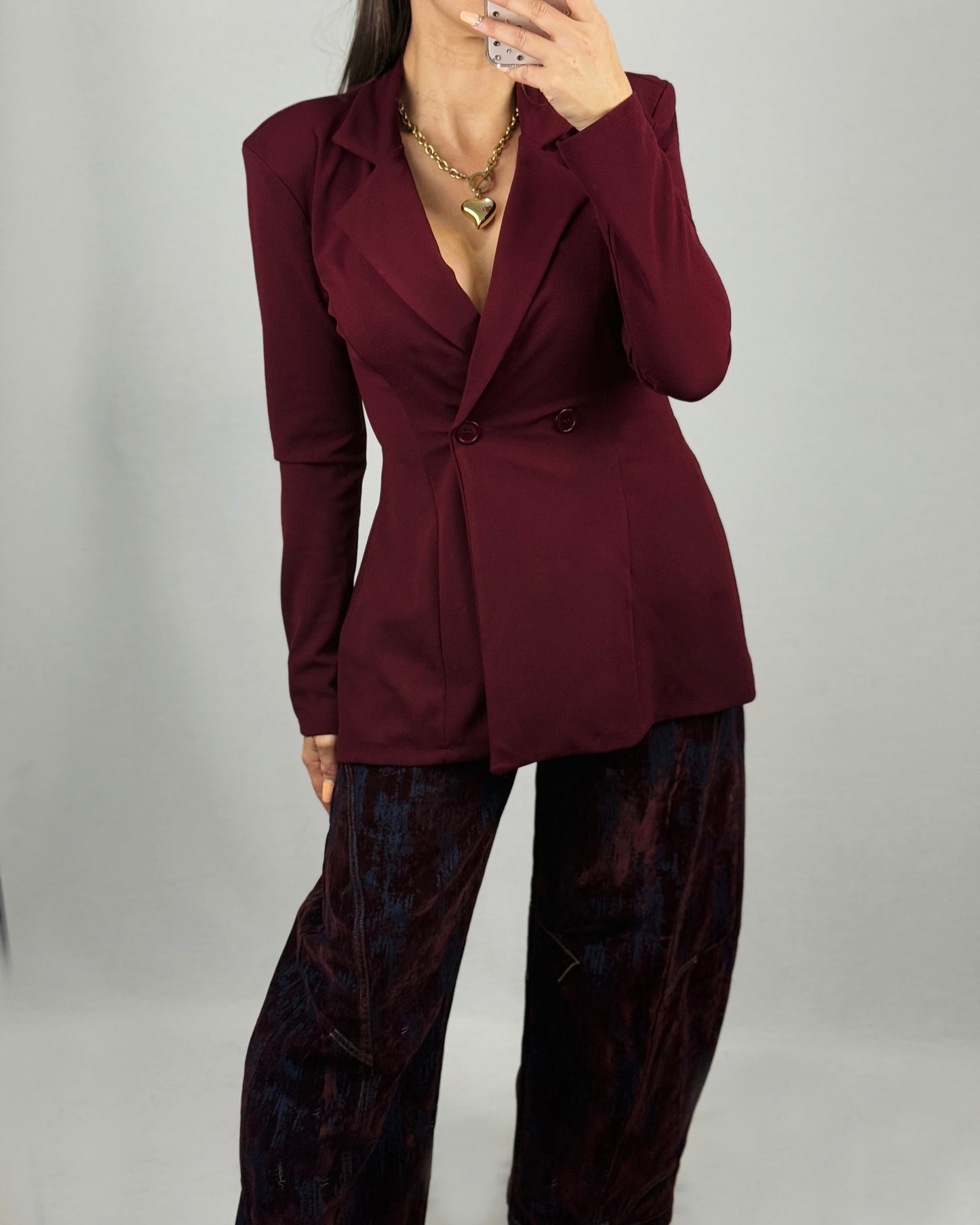 BLAZER ESCOTE BURDEOS