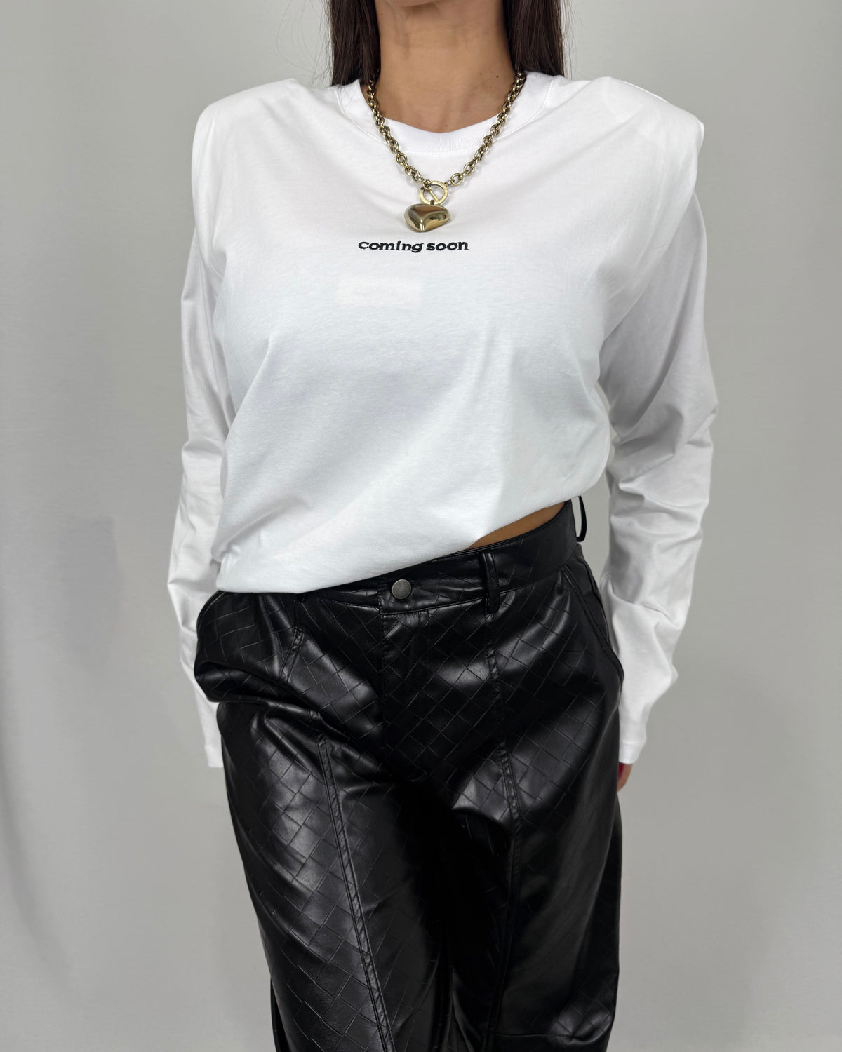 CAMISETA COMING SOON WHITE LUMINA
