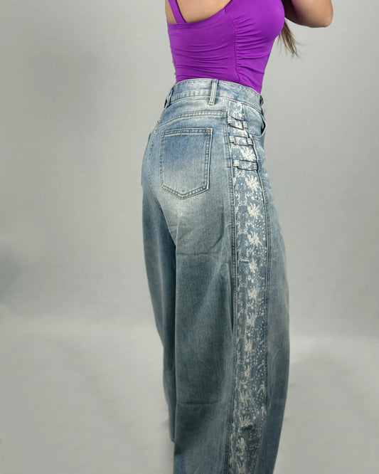 PANTALÓN DENIM DETAILS