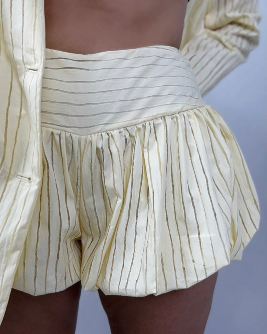 SHORT YELLOW POMP LUMINA