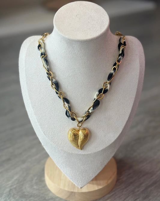 COLLAR CORA LEO