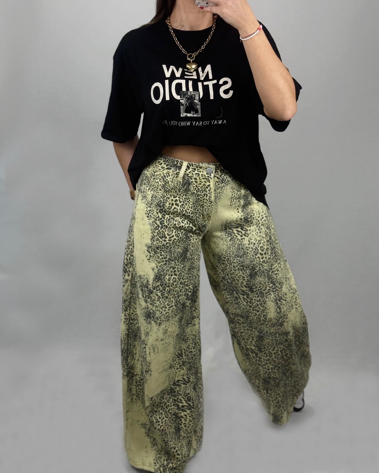 CAMISETA NEW STUDIO BLACK