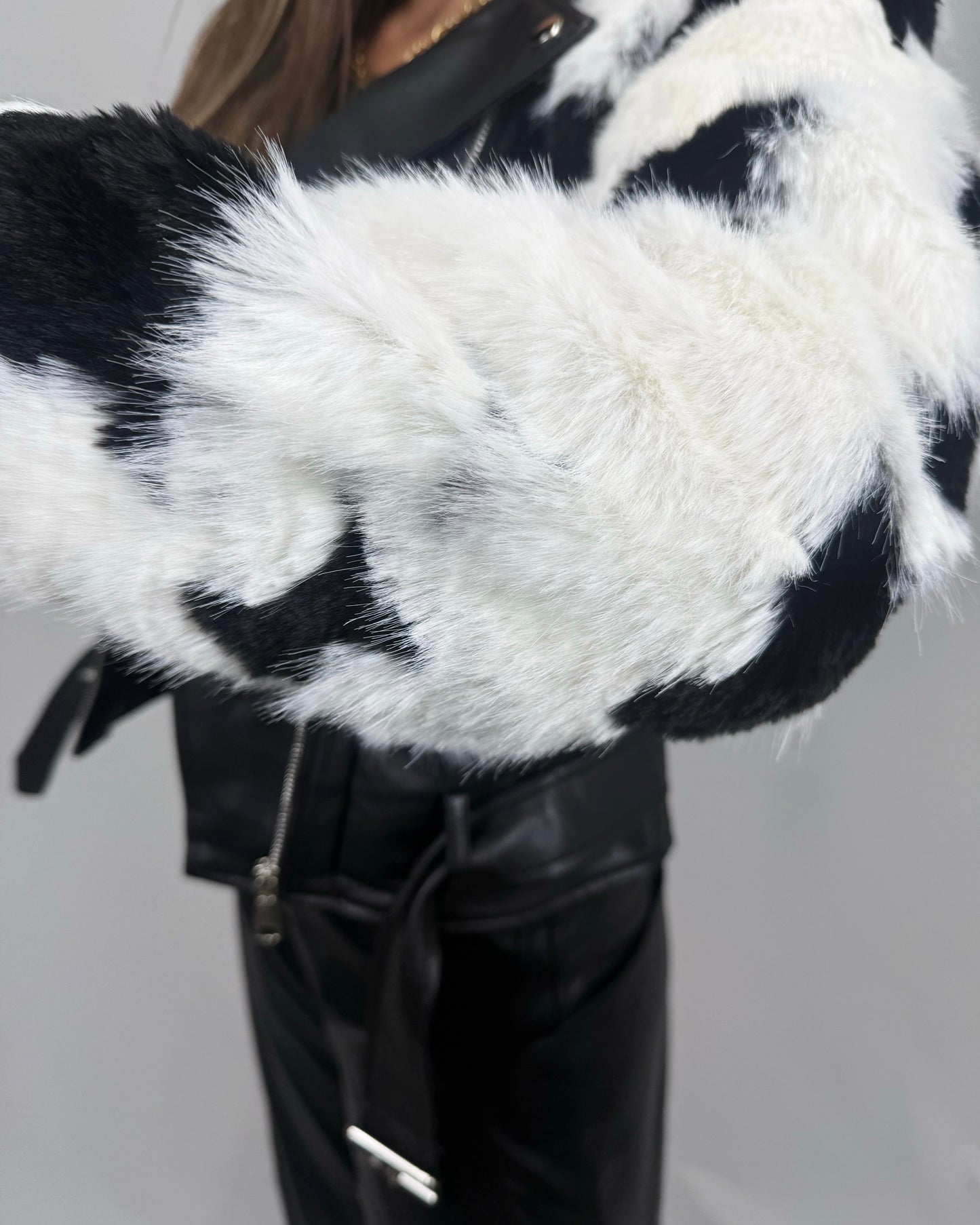 CHAQUETA PREMIUM COW BLACK