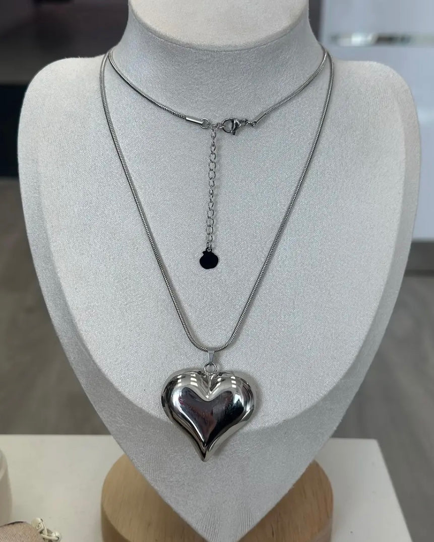 COLLAR CORAZÓN PLATA