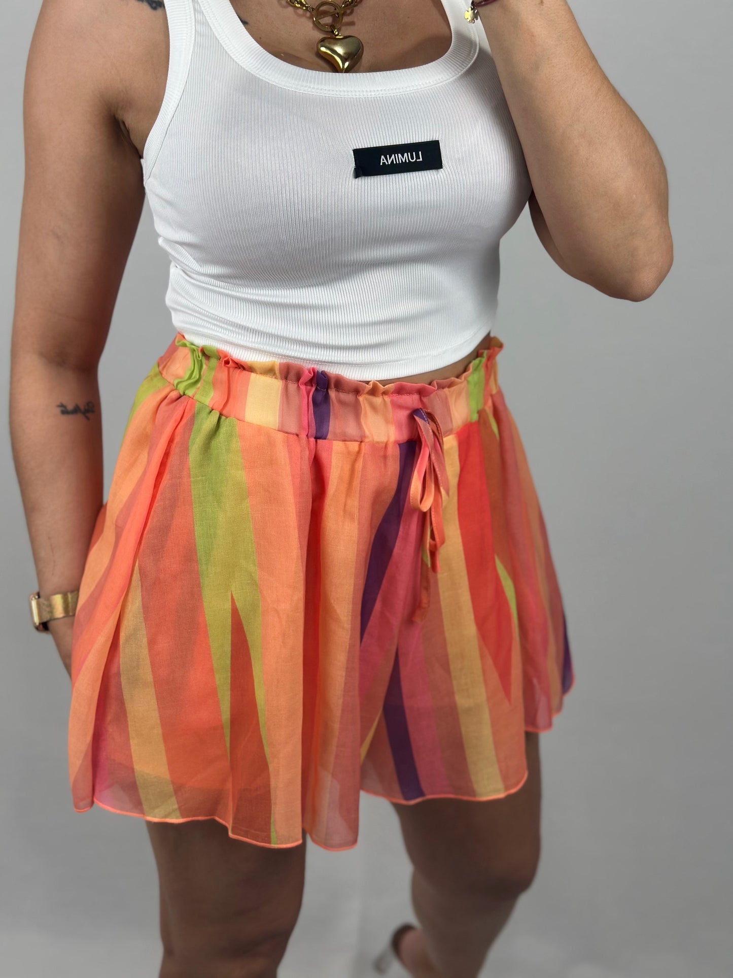 SHORT COLOURS